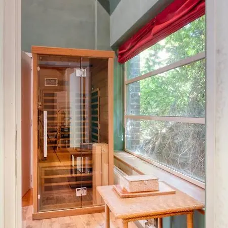 Cozy Retreat With Sauna Near Gent-st-pieters * Gandawa