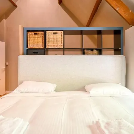 Cozy Retreat With Sauna Near Gent-st-pieters Casa vacanze Gand