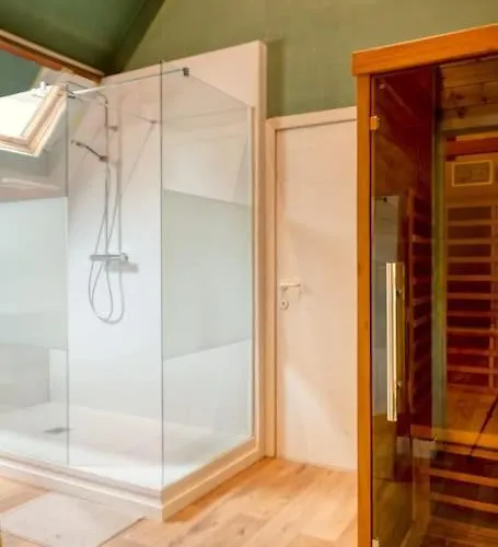 Cozy Retreat With Sauna Near Gent-st-pieters