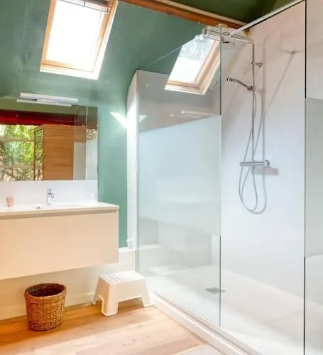 Cozy Retreat With Sauna Near Gent-st-pieters * Gante